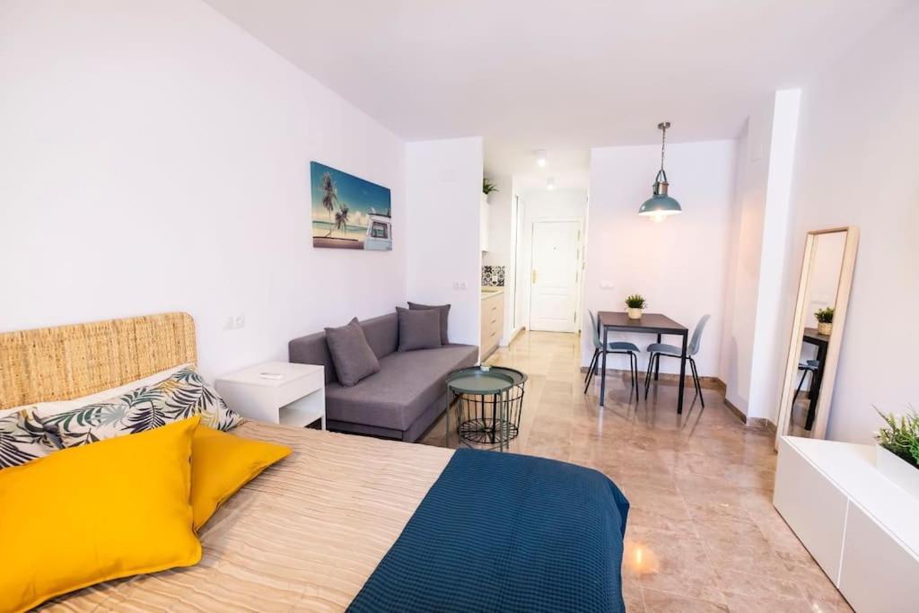 Modern & Cozy Studio Excellent Location Near Beach Torremolinos Exterior photo